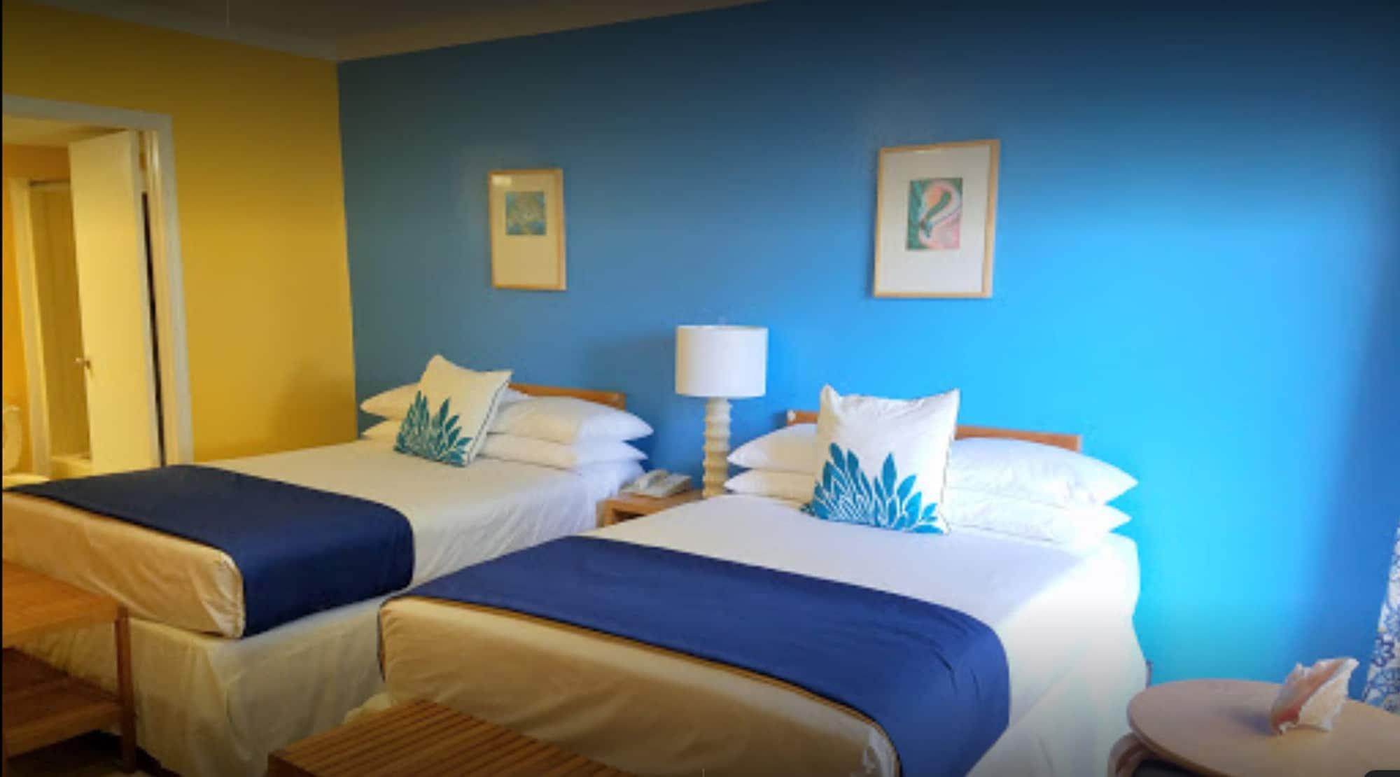 Flamingo Bay Hotel & Marina Freeport Esterno foto
