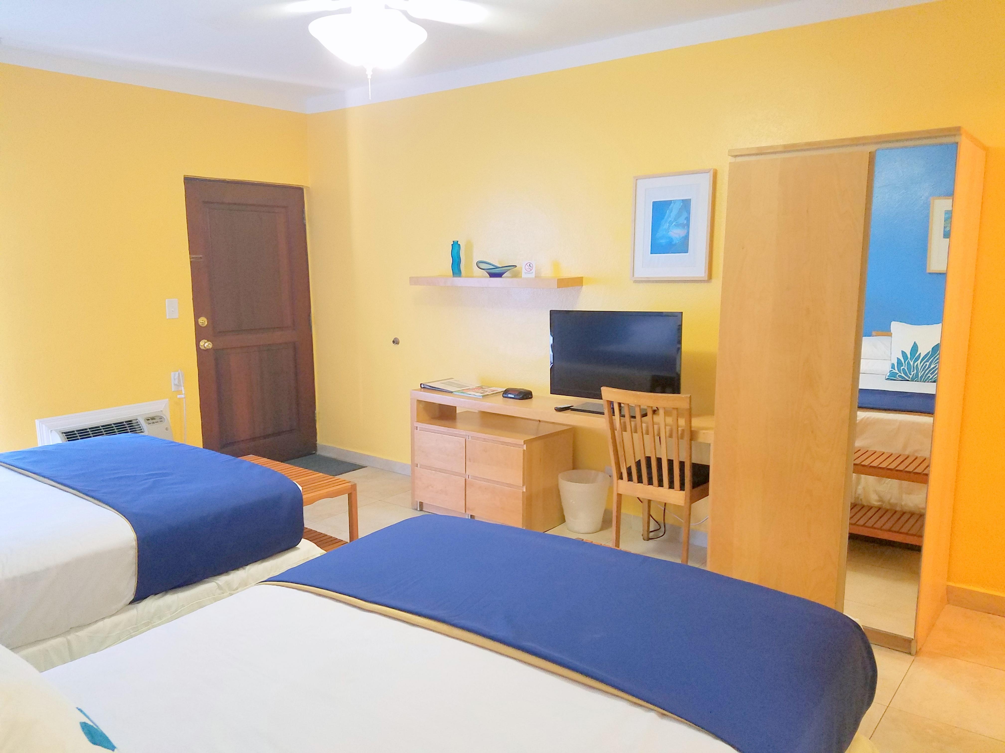 Flamingo Bay Hotel & Marina Freeport Esterno foto