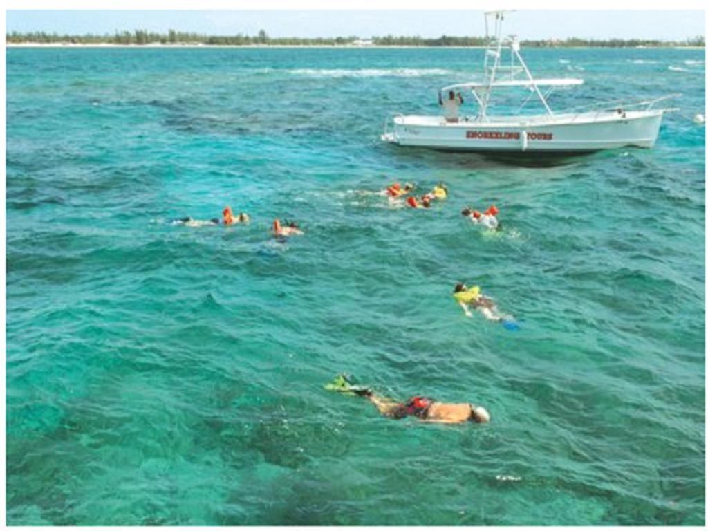 Flamingo Bay Hotel & Marina Freeport Esterno foto
