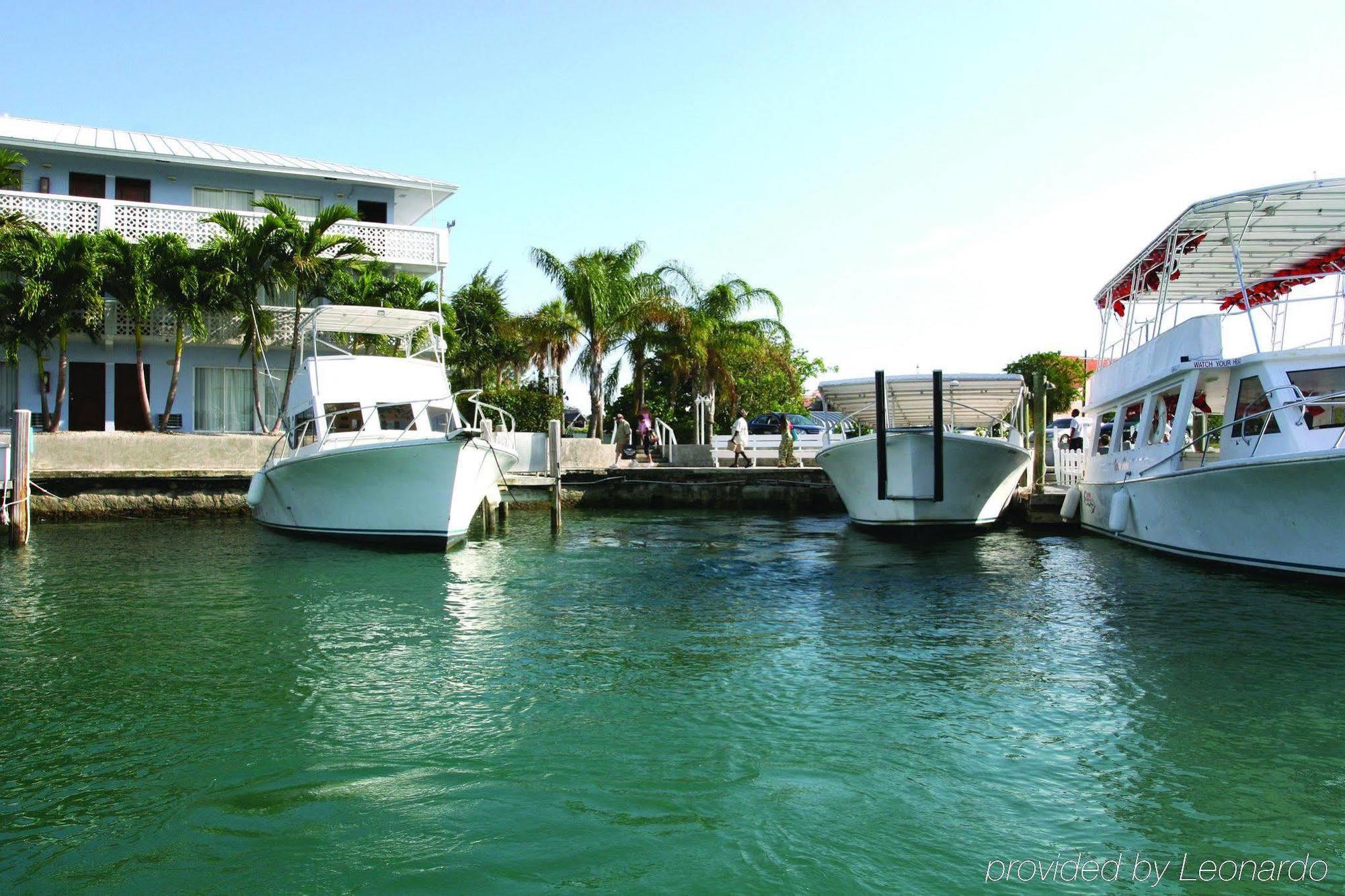 Flamingo Bay Hotel & Marina Freeport Esterno foto